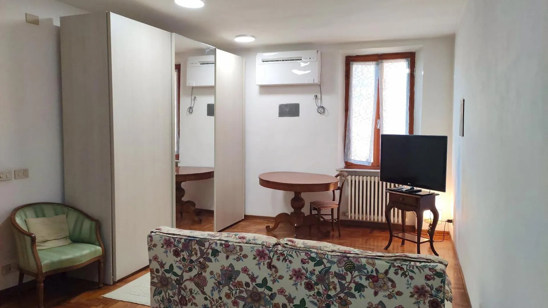 Casa Siena Via San Marco Διαμέρισμα
